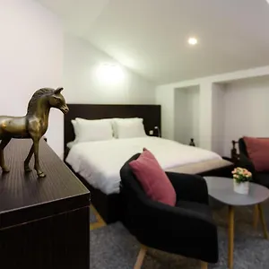 https://vovadoma.alltbilisihotels.com
